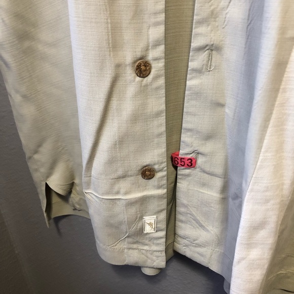 Tommy Bahama 100% silk button down shirt - Picture 4 of 7